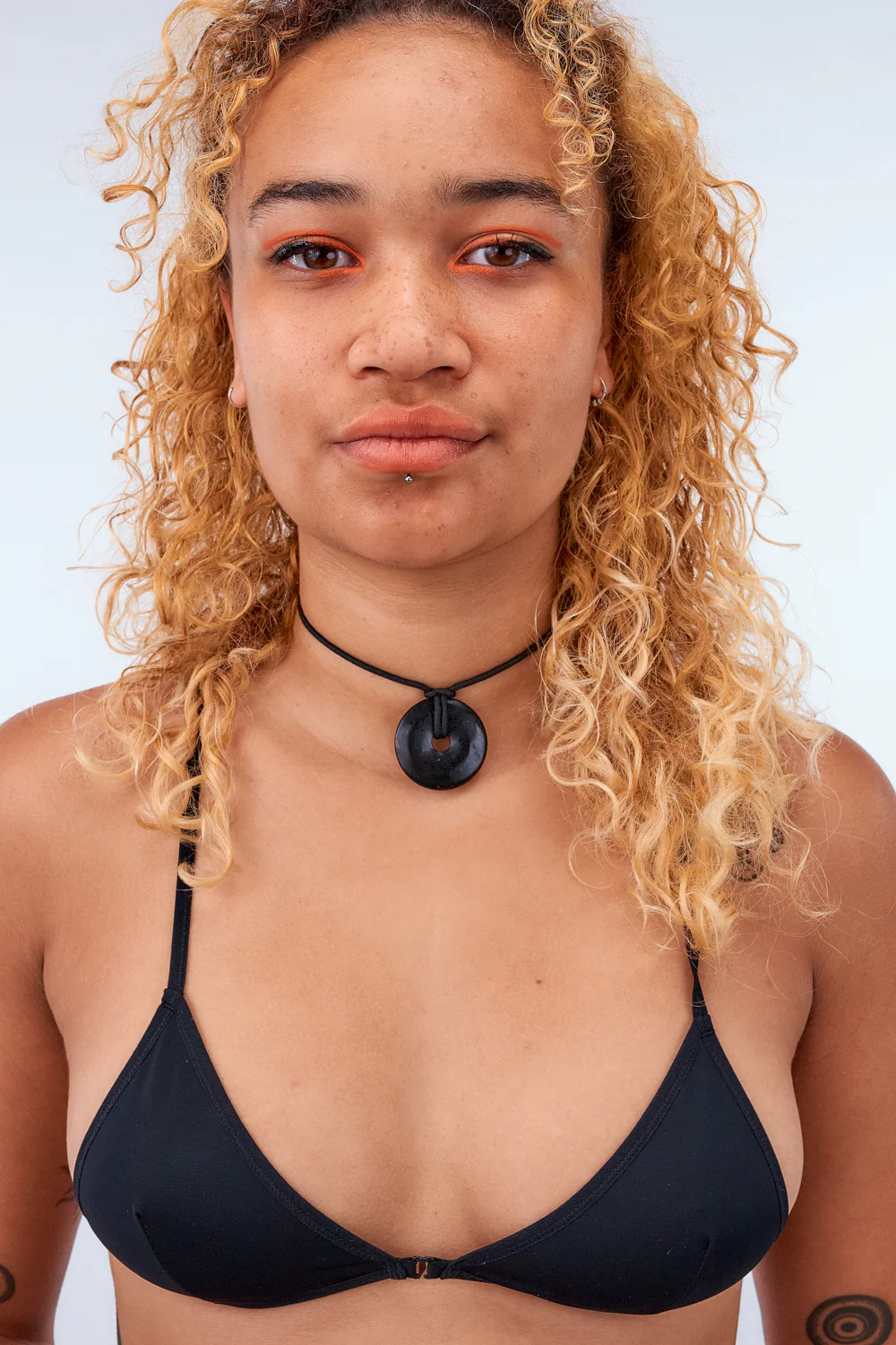 La Fille d'O: Can Thrill Triangle Bikini Top - Black - Image 3