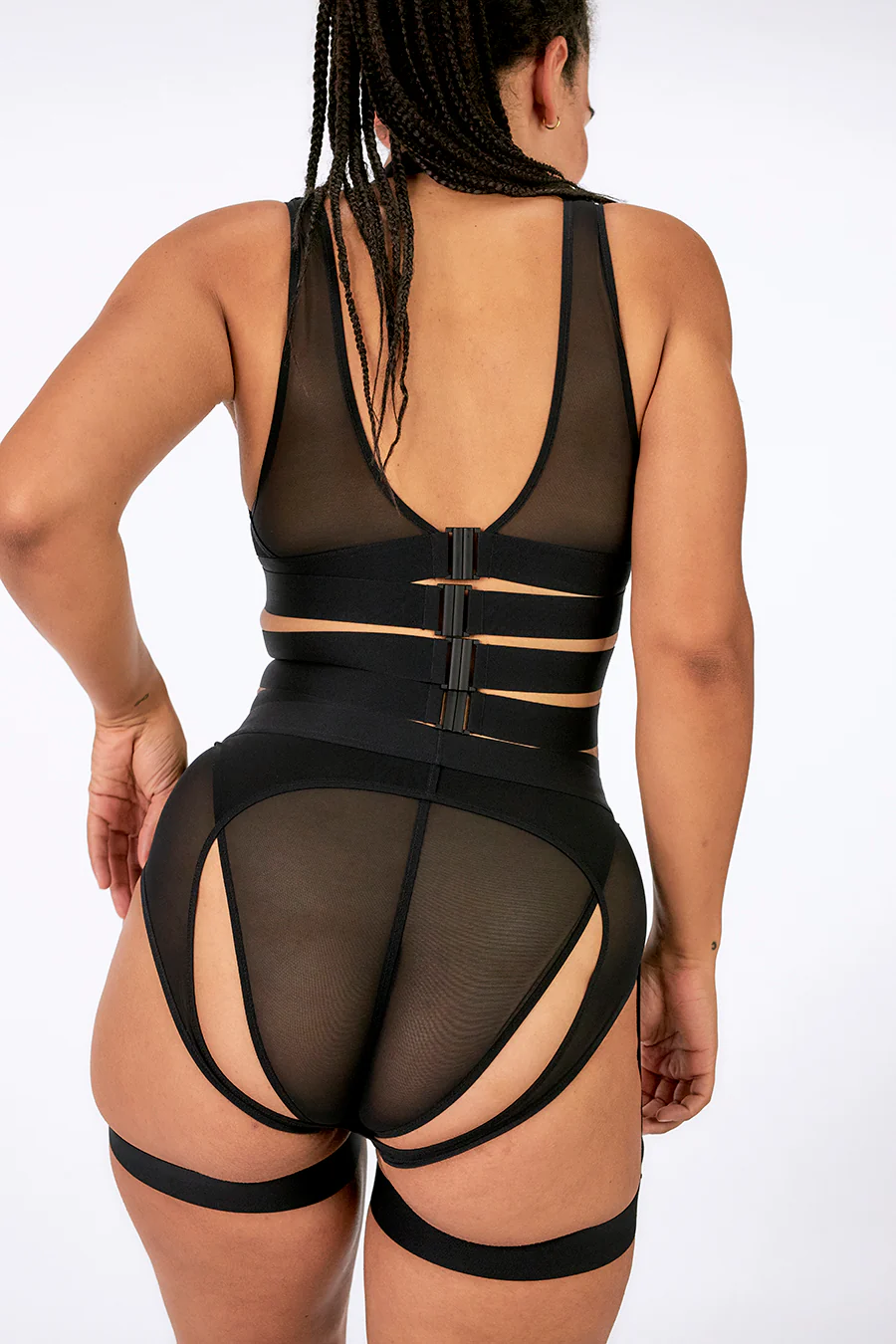 La Fille d'O: Pour Jouer Suspender - Black - Image 6